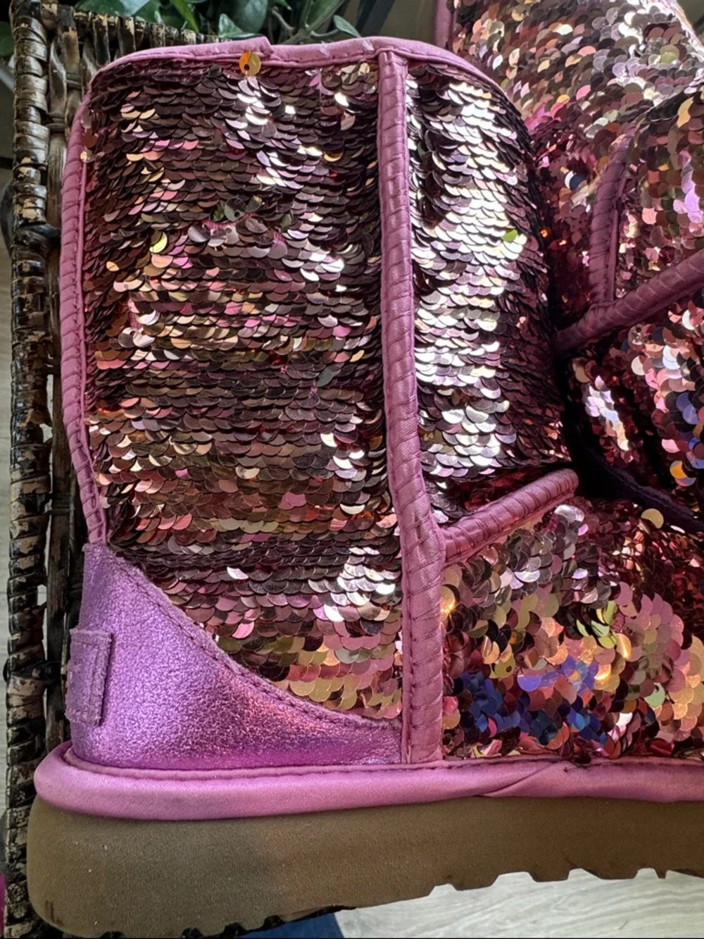 Ugg Sequin Pink Sparkle Boots women’s size‎ 6